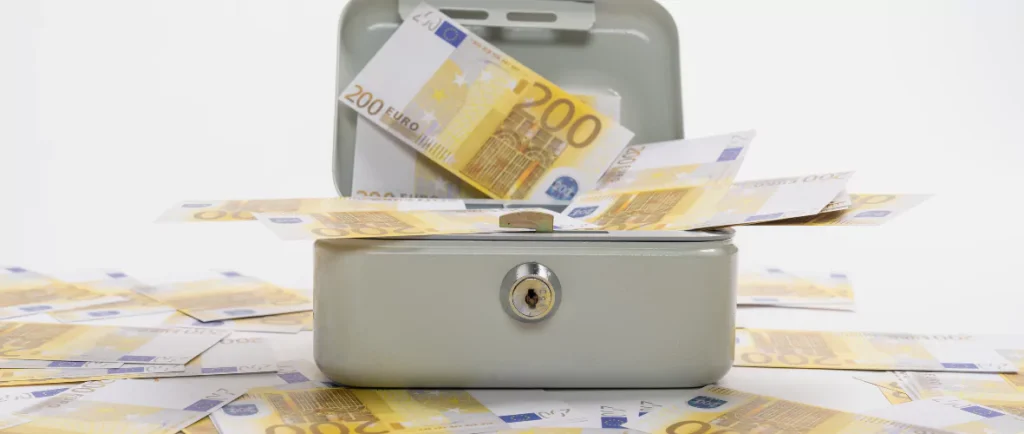 How to Manage Cash Flow: A Practical Guide